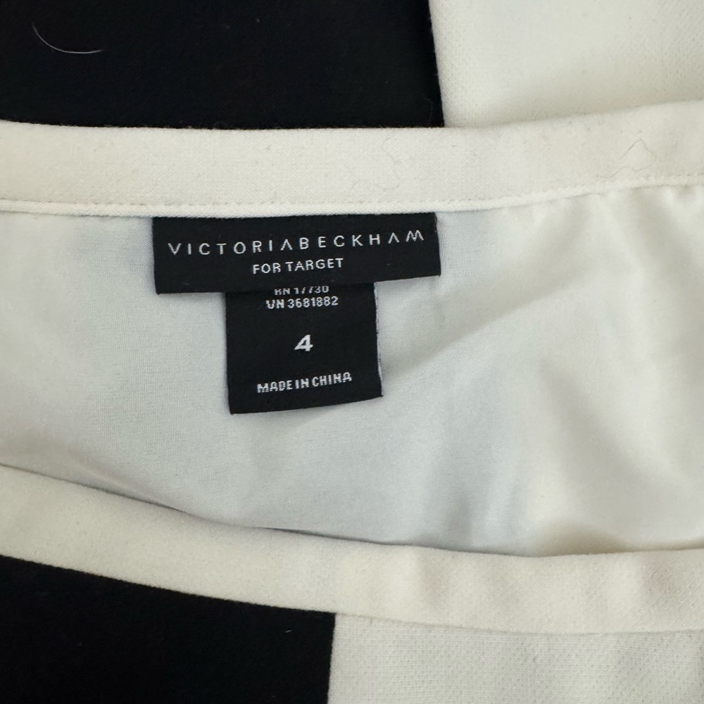 Victoria Beckham Black and White Paneled Midi Skirt with Scalloped Panels - Picture 4 of 7